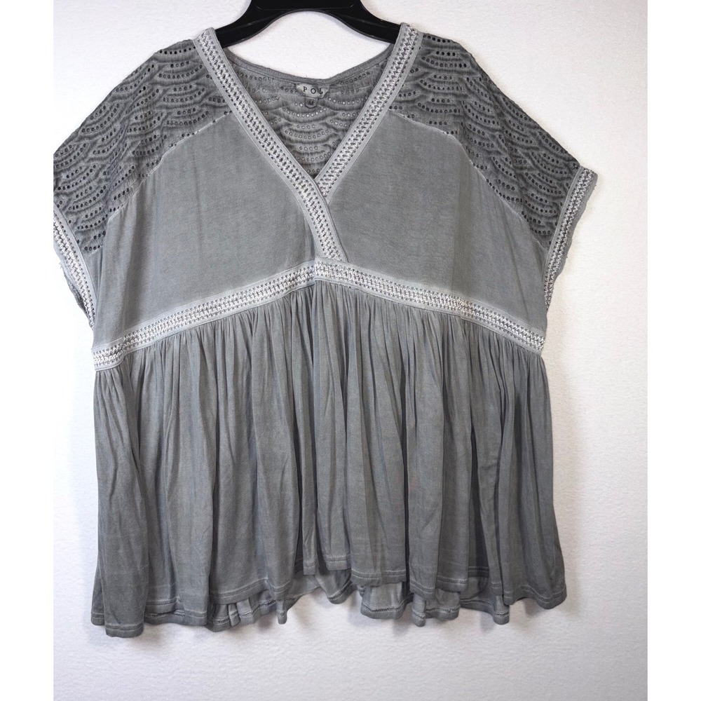 POL Babydoll Top Women Medium Grey Eyelet Lace Boho V-Neck Short Sleeve Blouse